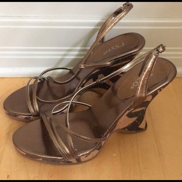 RSVP Gold/Cork sandals size 9 like new!! - Picture 4 of 7